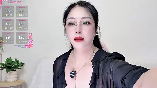 Hua Hua 0 online show from 09/09/25, 08:25