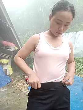 Ruaiuoi online show from 07/30/26, 01:37