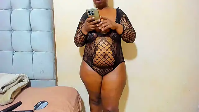 Snapshot of curveAss222 chatting on 09/14/25, 11:15 curveAss222 online show from 09/14/25, 11:15