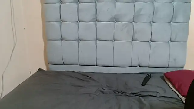 Snapshot of curveAss222 chatting on 12/02/25, 06:36 curveAss222 online show from 12/02/25, 06:36