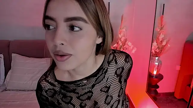 Snapshot of ArianaSilva_ chatting on 11/14/25, 12:15 ArianaSilva online show from 11/14/25, 12:15