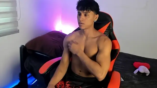 ZYZZ1312 online show from 06/06/26, 08:46