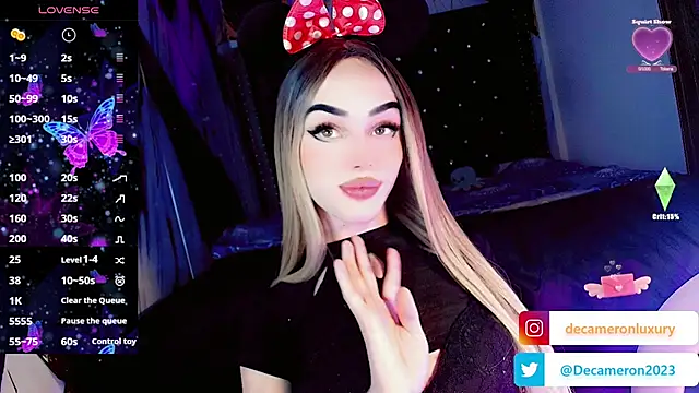 Cameron baby online show from 10/31/25, 02:18