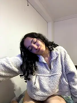 aliceclair  online show from 10/12/25, 06:01