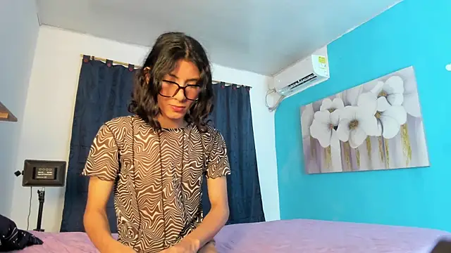 angel hasss online show from 09/14/25, 02:44