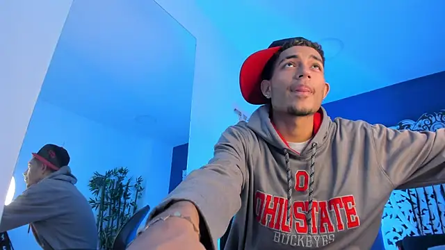 Snapshot of Adonis_WB chatting on 11/03/25, 10:10 Adonis WB online show from 11/03/25, 10:10