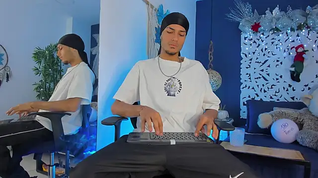 Snapshot of Adonis_WB chatting on 12/03/25, 10:19 Adonis WB online show from 12/03/25, 10:19