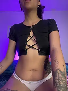 AlessiaSmith11 online show from 04/29/26, 03:10