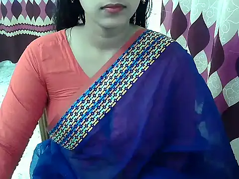Snapshot of Hot-Hot chatting on 06/12/26, 04:33 Hot-Hot online show from 06/12/26, 04:33