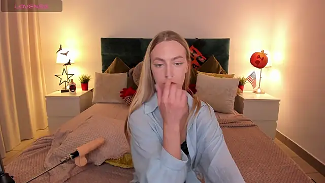 mishapallmer online show from 10/26/25, 08:31