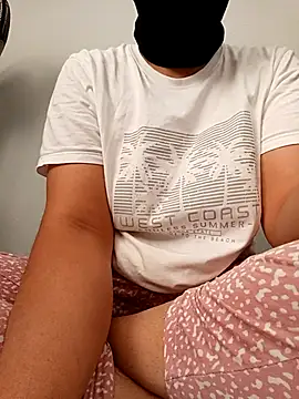 ezgi2545 online show from 09/20/25, 10:27