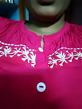 Snapshot of srav43 chatting on 11/26/25, 12:06 srav43 online show from 11/26/25, 12:06