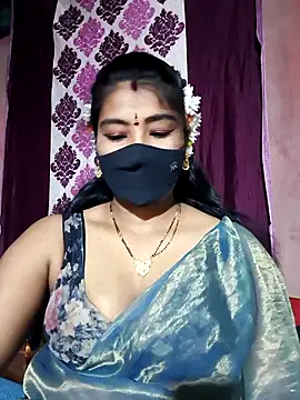 Snapshot of srav43 chatting on 12/18/25, 01:28 srav43 online show from 12/18/25, 01:28