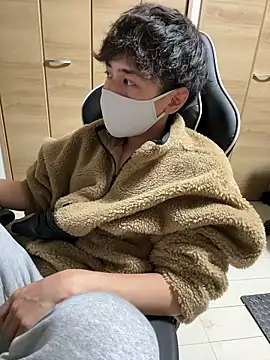 jiji9253 online show from 11/24/25, 12:05