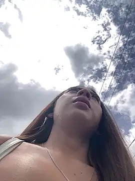 Snapshot of Sara-cooper2 chatting on 10/02/25, 03:41 Sara-cooper2 online show from 10/02/25, 03:41