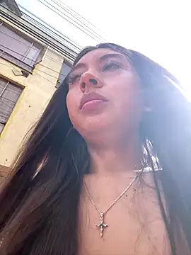 Snapshot of Sara-cooper2 chatting on 10/30/25, 01:56 Sara-cooper2 online show from 10/30/25, 01:56