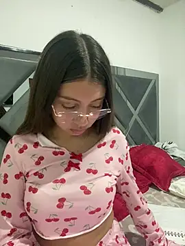 Sara-cooper2 online show from 07/06/26, 12:57