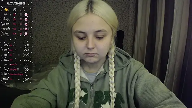 Snapshot of vendymories chatting on 09/23/25, 08:12 vendymories online show from 09/23/25, 08:12