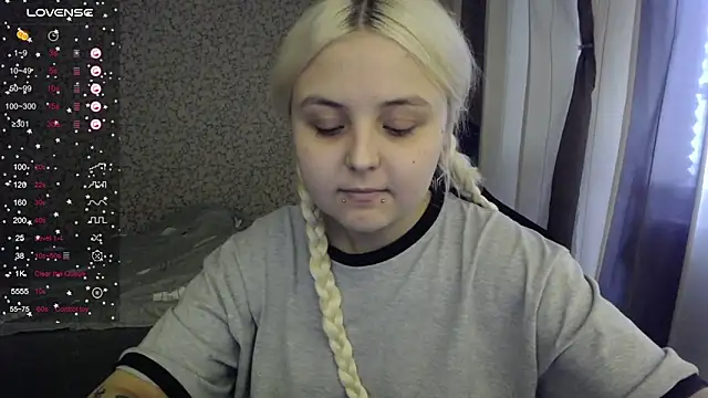 Snapshot of vendymories chatting on 09/28/25, 09:36 vendymories online show from 09/28/25, 09:36