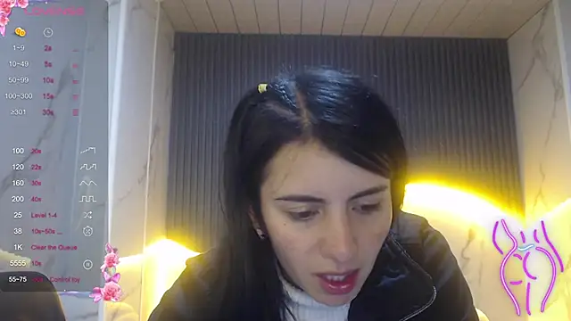 Snapshot of Eilyn_love_b chatting on 10/07/25, 12:46 Eilyn love b online show from 10/07/25, 12:46