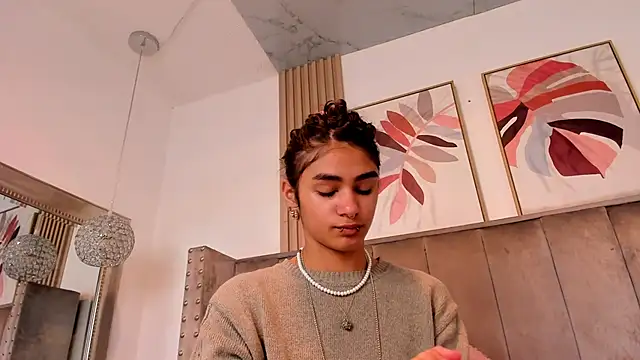 Puffy Hearts online show from 09/09/25, 05:12