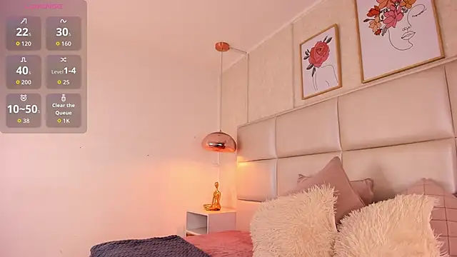 Puffy Hearts online show from 09/30/25, 03:06