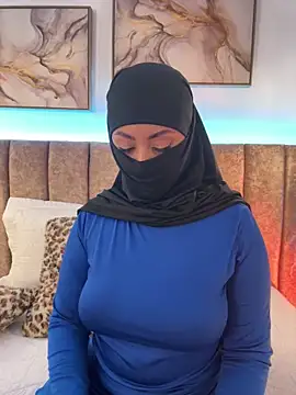 azza   online show from 10/24/25, 04:36