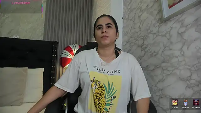 Snapshot of alicy__torres chatting on 12/16/25, 09:14 alicy torres online show from 12/16/25, 09:14