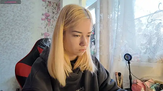 Witching Moon online show from 10/11/25, 07:18