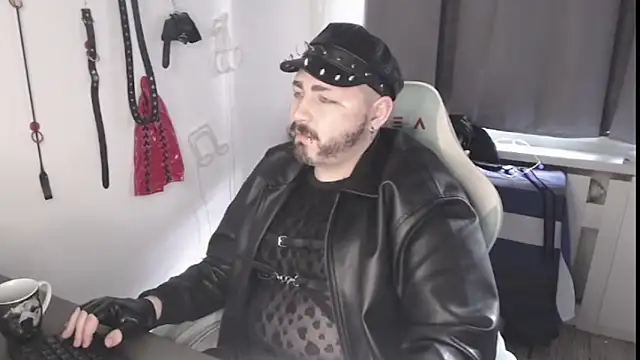 FabianKinky online show from 10/29/25, 09:44