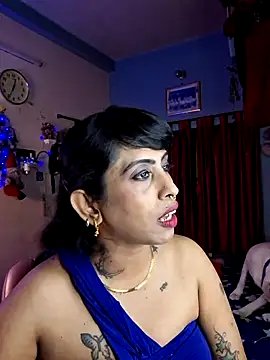 Snapshot of Love_Beauty01 chatting on 05/03/26, 06:36 Love Beauty01 online show from 05/03/26, 06:36