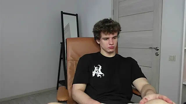 Snapshot of Ricky_Becko chatting on 10/08/25, 02:36 Ricky Becko online show from 10/08/25, 02:36