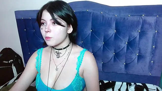 Ginebra Sensual online show from 10/13/25, 01:00