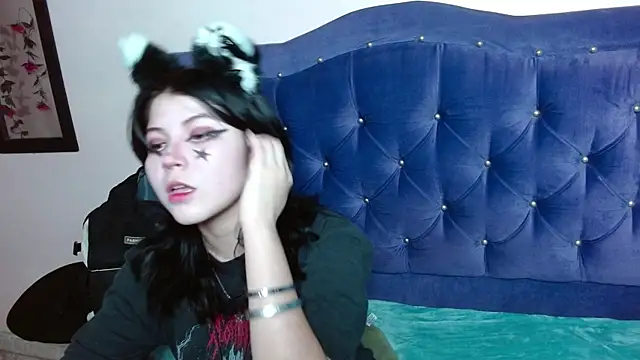 Ginebra Sensual online show from 10/18/25, 01:01