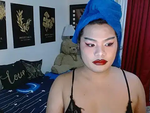 Snapshot of TSbrianaHugeCock chatting on 11/14/25, 07:56 TSbrianaHugeCock online show from 11/14/25, 07:56