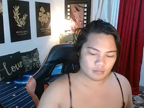 Snapshot of TSbrianaHugeCock chatting on 11/16/25, 08:58 TSbrianaHugeCock online show from 11/16/25, 08:58