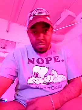 Snapshot of Nuttygmarley chatting on 11/28/25, 01:47 Nuttygmarley online show from 11/28/25, 01:47