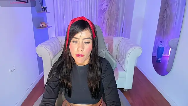 Natalia Leon8 online show from 11/04/25, 03:16