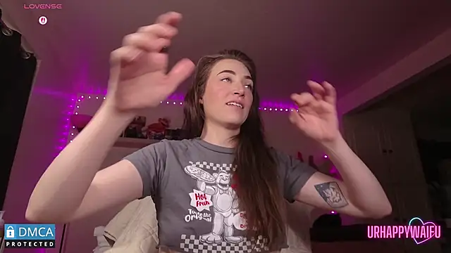 Snapshot of urhappywaifu chatting on 09/20/25, 12:11 urhappywaifu online show from 09/20/25, 12:11