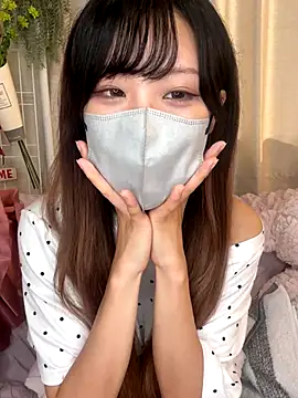 emiiiii1001 online show from 09/26/25, 05:11