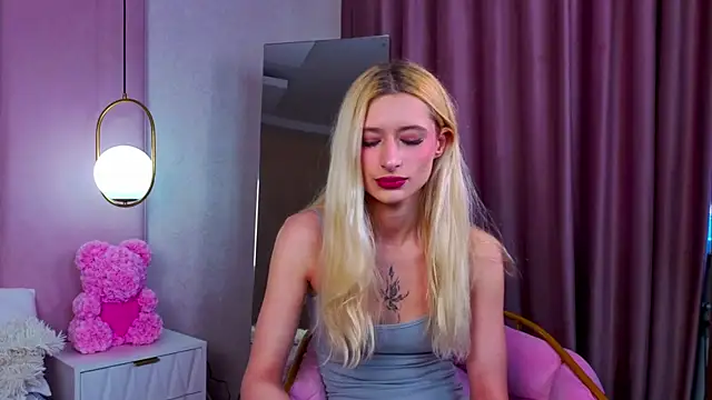 Monica Leen online show from 11/18/25, 06:29