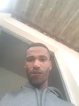 negrobrazil92 online show from 10/22/25, 11:10