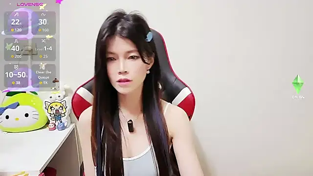 Snapshot of Alina10932 chatting on 10/16/25, 07:42 Alina10932 online show from 10/16/25, 07:42