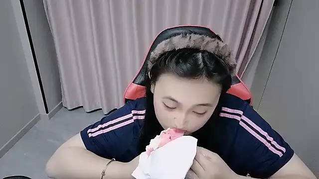 xxz98 online show from 05/05/26, 12:35