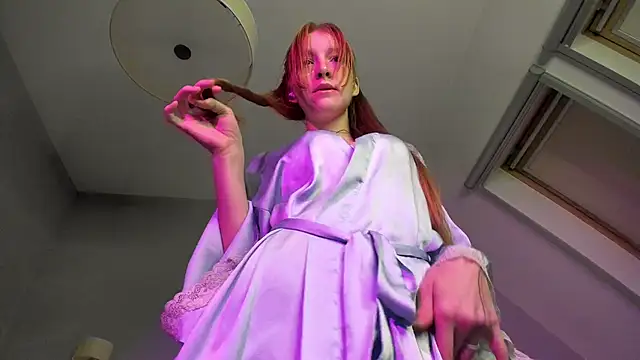 FoxieKiss online show from 10/02/25, 03:30