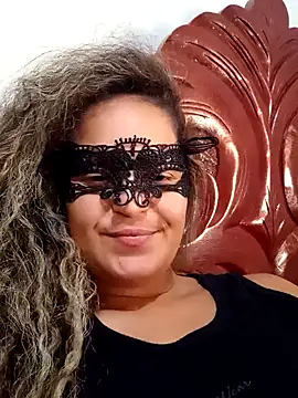 Snapshot of RaphinhaSanches chatting on 10/25/25, 04:46 RaphinhaSanches online show from 10/25/25, 04:46