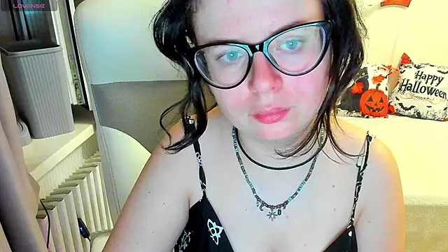 Snapshot of MilisaSweet777 chatting on 11/13/25, 08:19 MilisaSweet777 online show from 11/13/25, 08:19