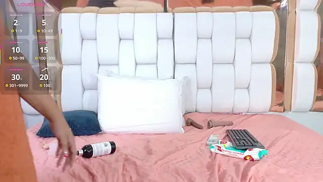 Snapshot of Daddyfavouritegirl chatting on 11/18/25, 08:08 Daddyfavouritegirl online show from 11/18/25, 08:08