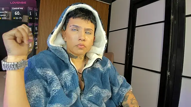 Snapshot of AlanRed_ chatting on 10/15/25, 08:20 AlanRed  online show from 10/15/25, 08:20