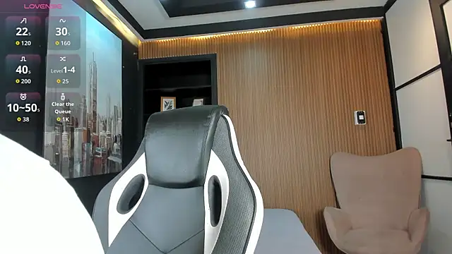 Snapshot of AlanRed_ chatting on 10/16/25, 08:43 AlanRed  online show from 10/16/25, 08:43